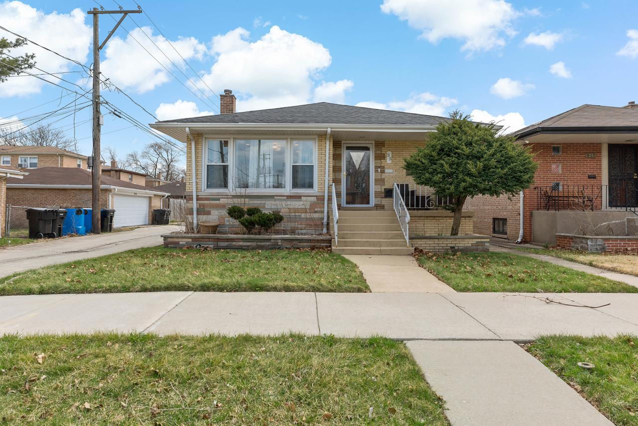 35 E 121st Pl., Chicago, IL 60628