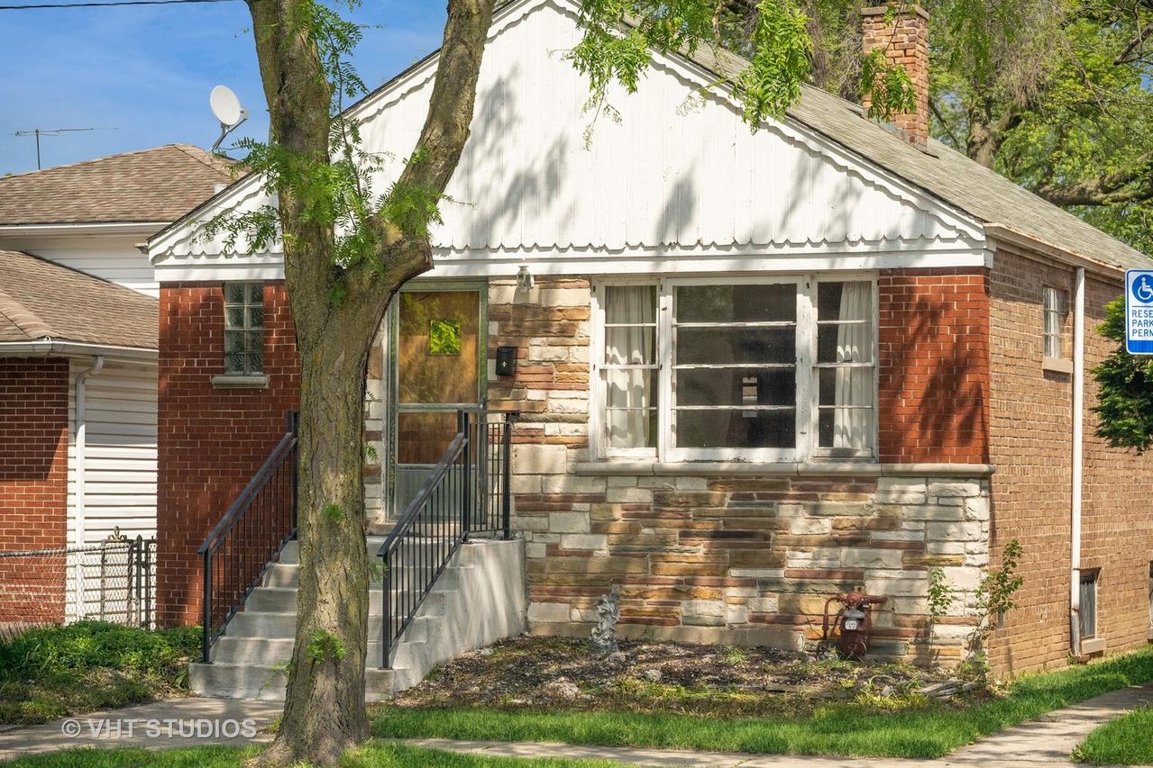 9349 S Woodlawn Ave., Chicago, IL 60619