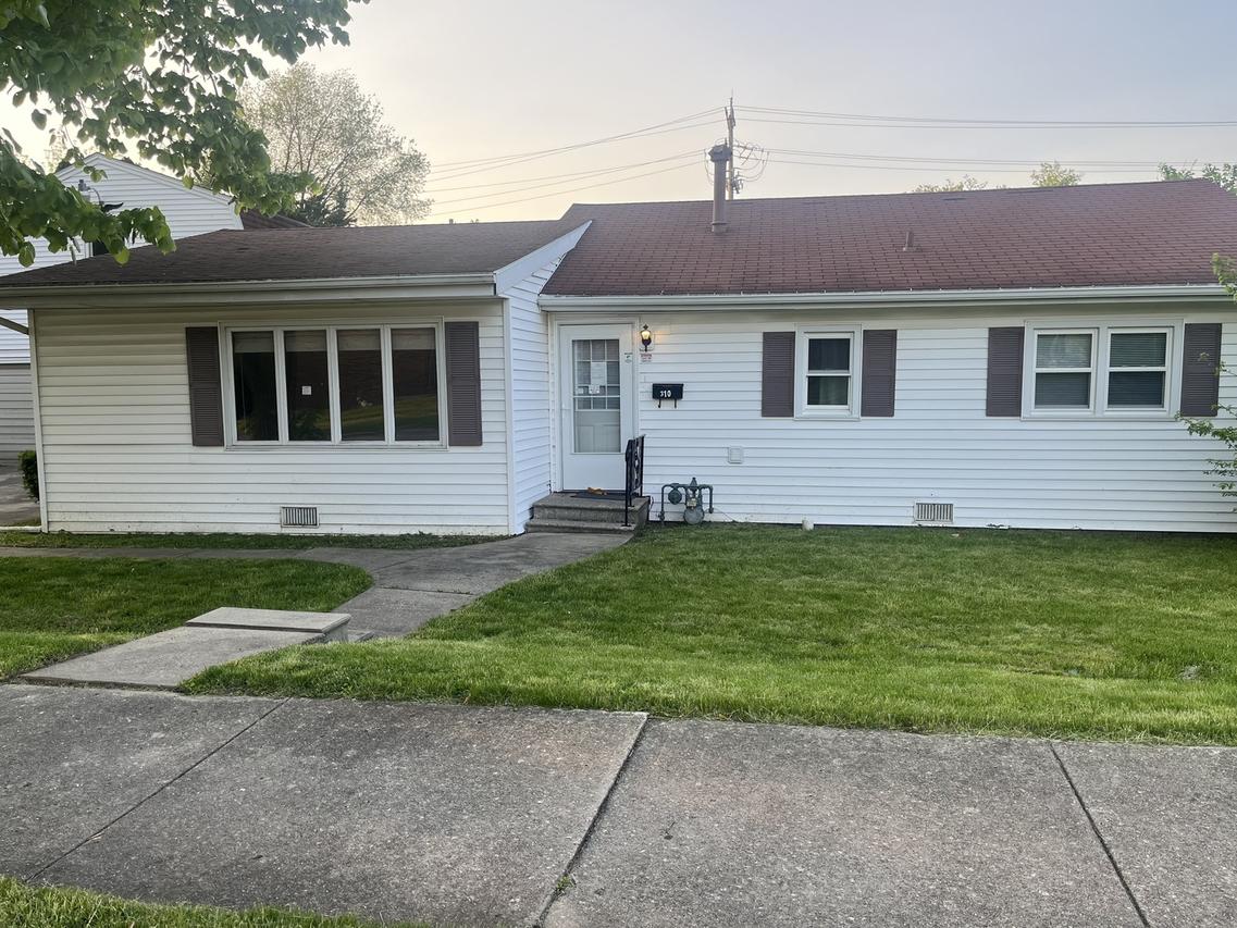310 W Waverly St., Morris, IL 60450