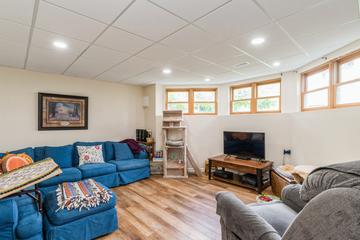 1816 E Vista Ter., Lindenhurst, IL 60046
