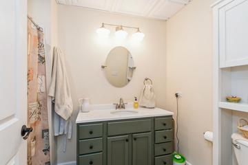 1816 E Vista Ter., Lindenhurst, IL 60046