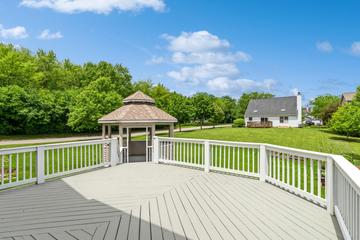 1816 E Vista Ter., Lindenhurst, IL 60046