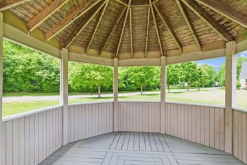 1816 E Vista Ter., Lindenhurst, IL 60046