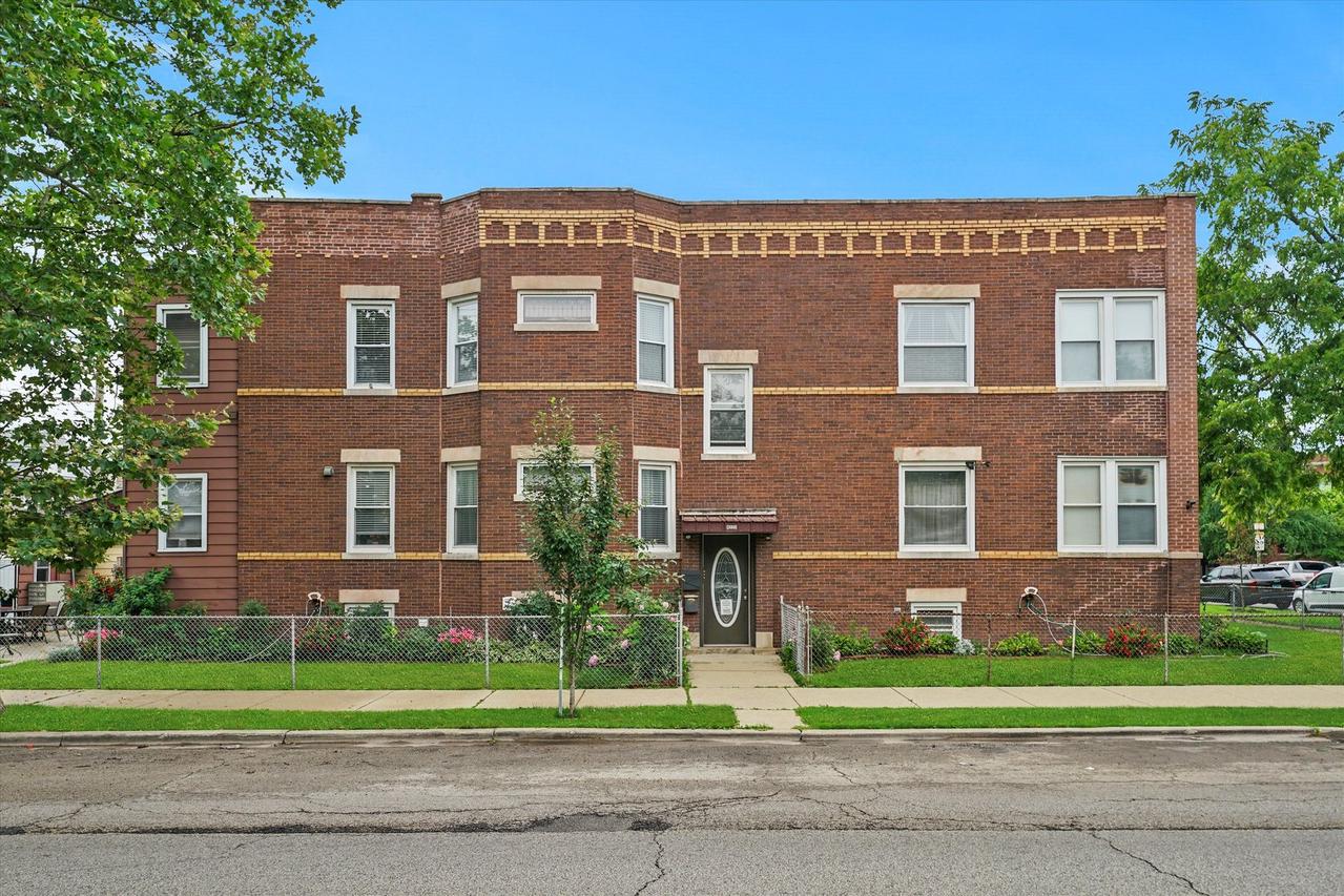 4222 N Laramie Ave., Chicago, IL 60641