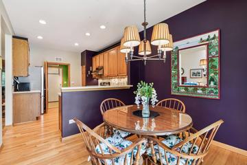 202 Enfield Ln., Grayslake, IL 60030