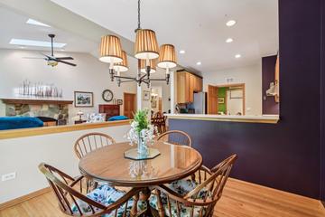 202 Enfield Ln., Grayslake, IL 60030