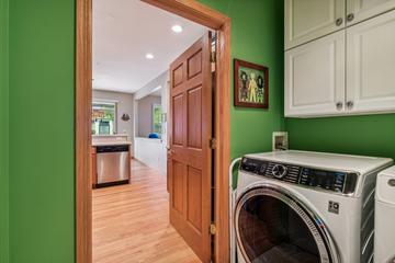 202 Enfield Ln., Grayslake, IL 60030