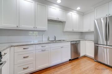 977 Harris Rd. #115, Grayslake, IL 60030