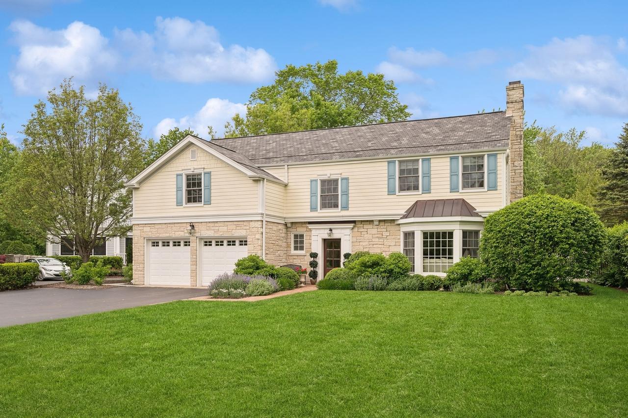 2534 Iroquois Rd., Wilmette, IL 60091