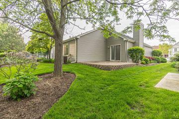 1321 Spalding Dr., Mundelein, IL 60060