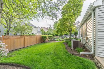 1321 Spalding Dr., Mundelein, IL 60060