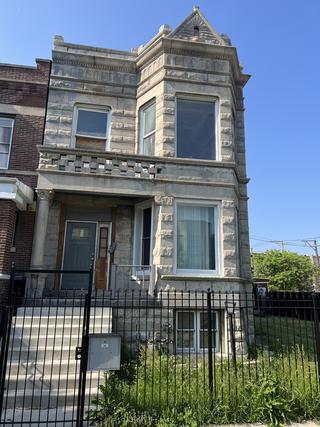 3824 W Arthington St., Chicago, IL 60624