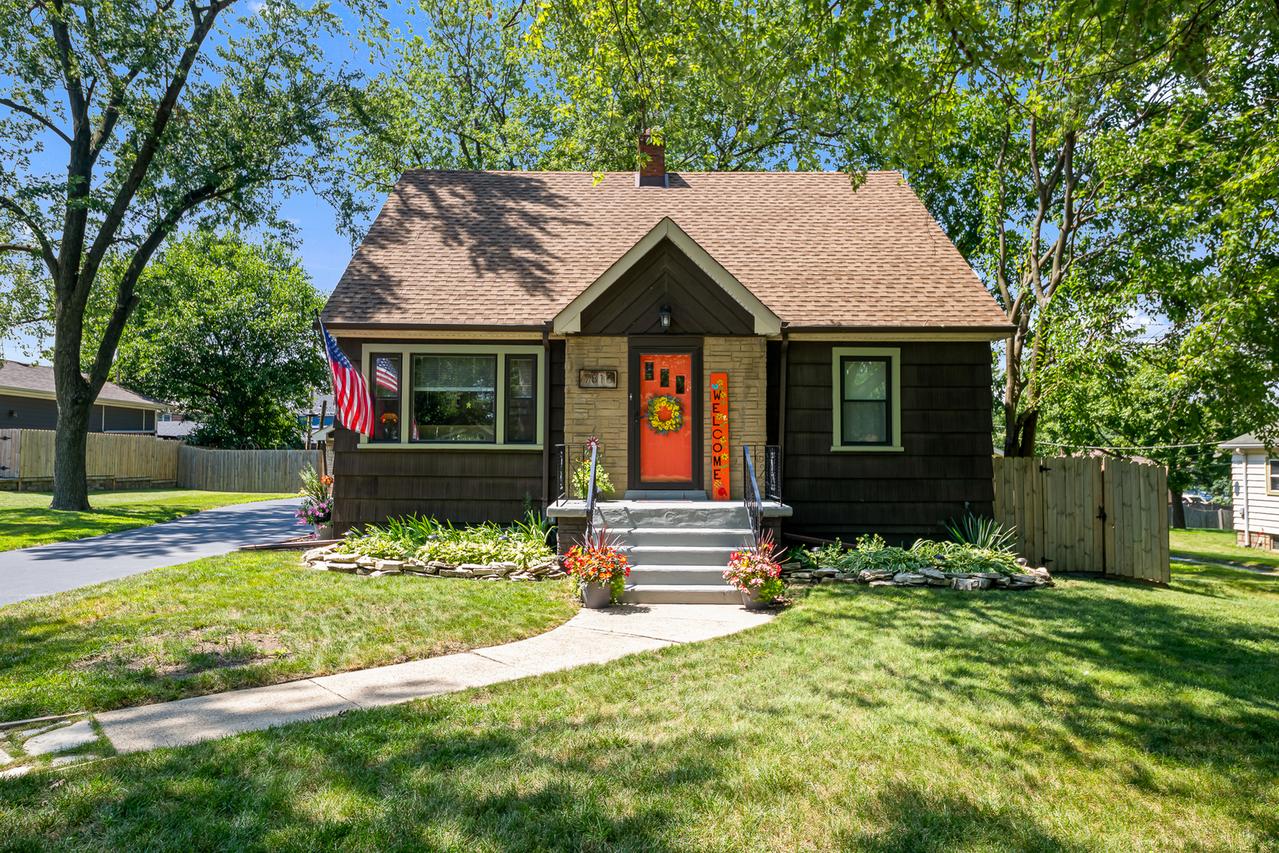 7816 Blazer Ave., Justice, IL 60458