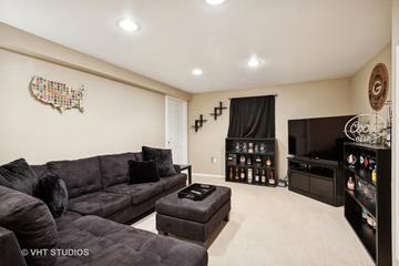 429 Bristol Way, Cary, IL 60013