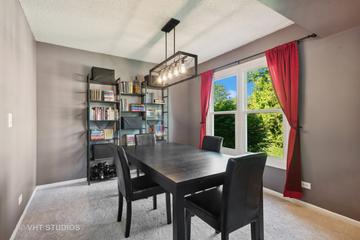 429 Bristol Way, Cary, IL 60013
