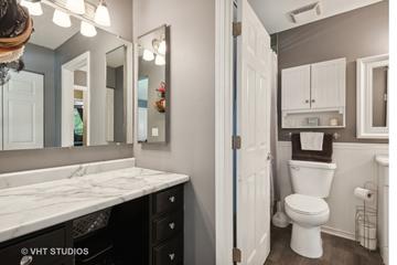 429 Bristol Way, Cary, IL 60013