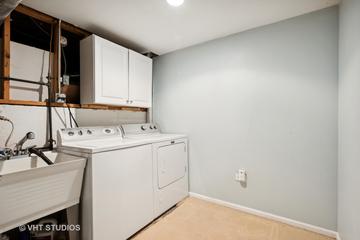 429 Bristol Way, Cary, IL 60013