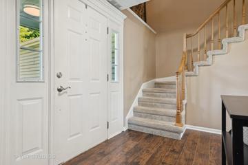 429 Bristol Way, Cary, IL 60013