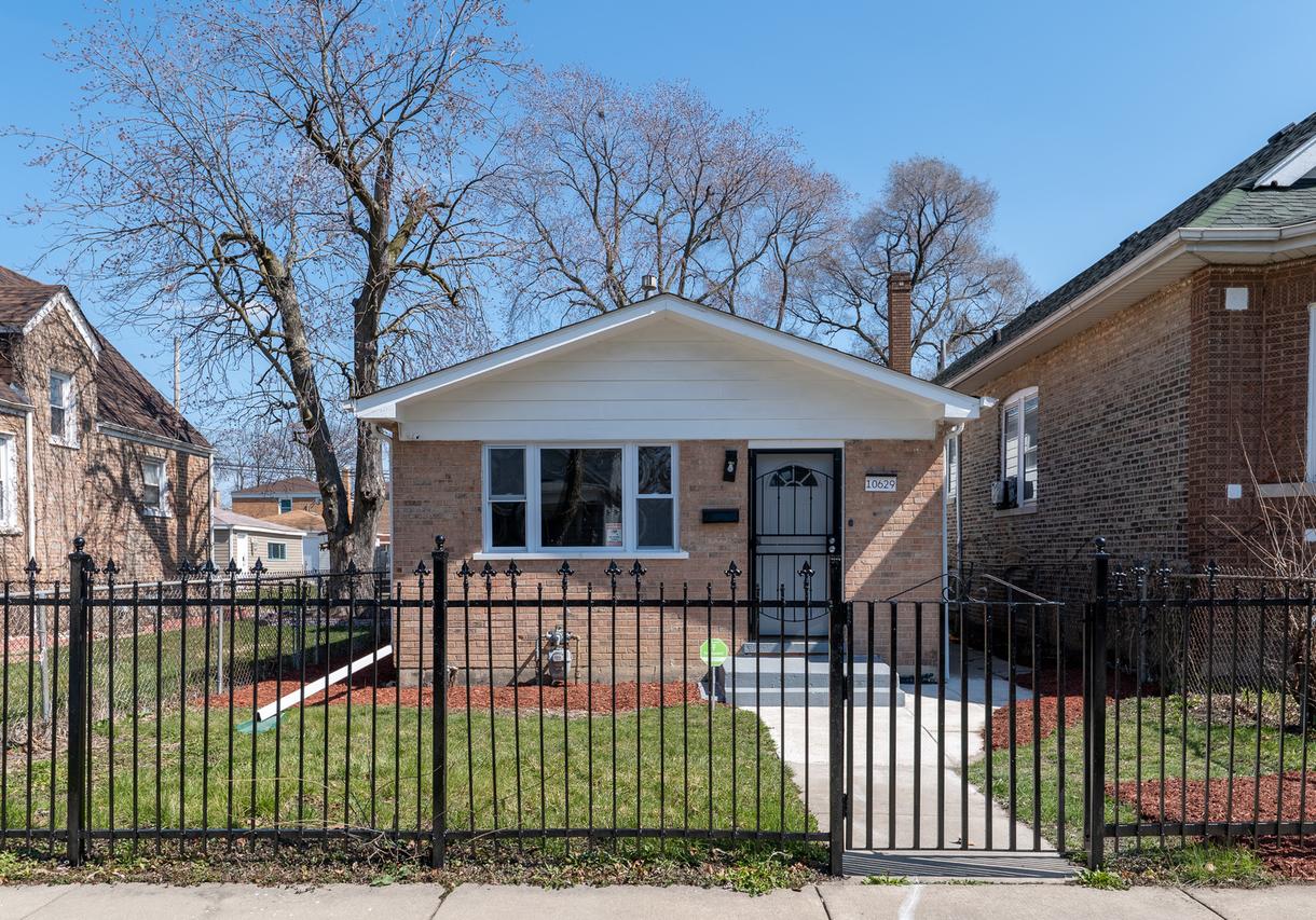 10629 S Indiana Ave., Chicago, IL 60628