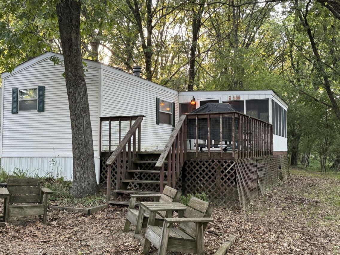 6-100 Woodhaven Lakes, Sublette, IL 61367