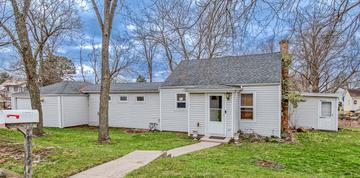 30 Morgan St., Crystal Lake, IL 60014