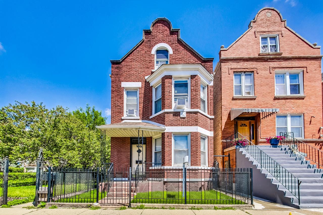 3130 W 40th Pl., Chicago, IL 60632