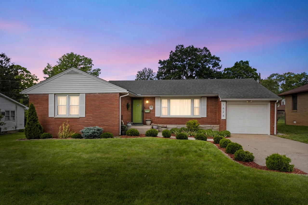 1626 Oak St., Danville, IL 61832