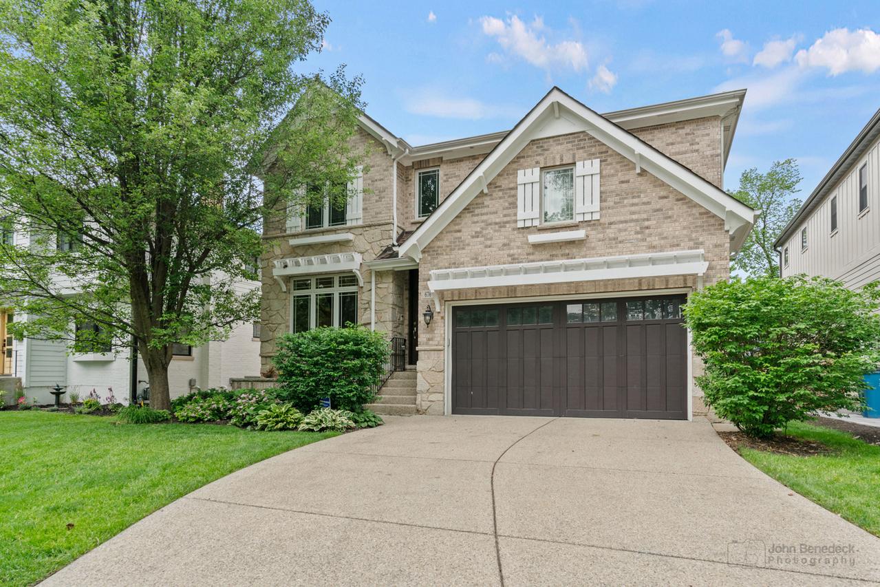 676 S Euclid Ave., Elmhurst, IL 60126