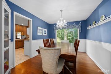 704 Nordic Ct., Batavia, IL 60510