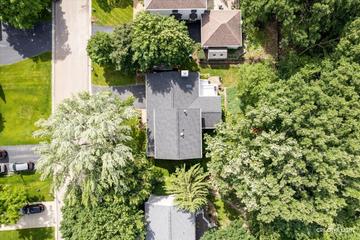 704 Nordic Ct., Batavia, IL 60510