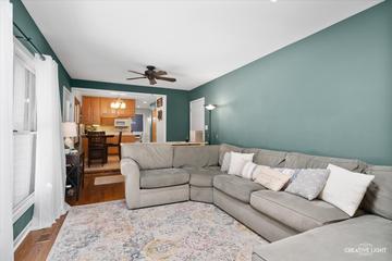 704 Nordic Ct., Batavia, IL 60510