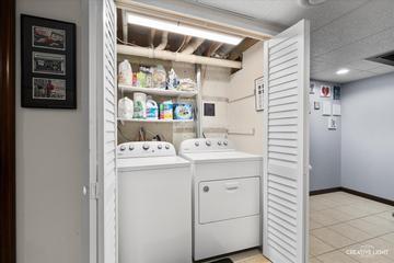 704 Nordic Ct., Batavia, IL 60510