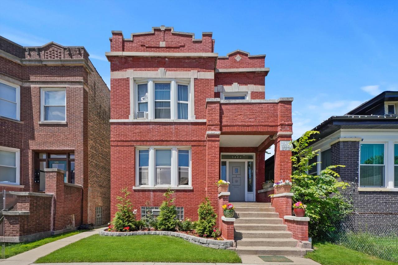 5424 S Hermitage Ave., Chicago, IL 60609