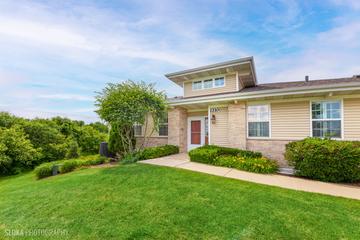 1210 Walnut Glen Dr. #9E, Crystal Lake, IL 60014