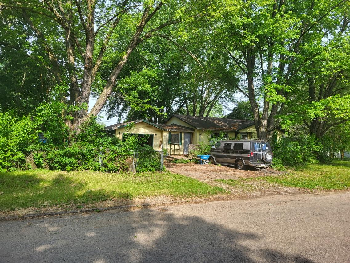 309 Errett Rd., Rochelle, IL 61068