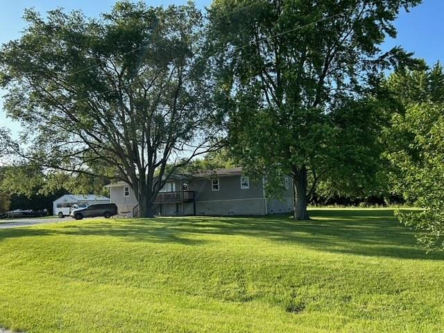 1898 E 1850 North Rd., Watseka, IL 60970