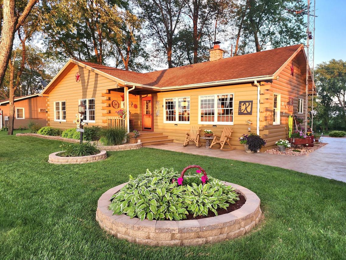 107 W Riverdale Dr., Clifton, IL 60927