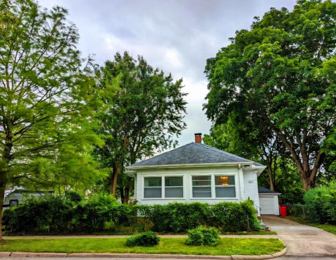607 W Vine St., Champaign, IL 61820