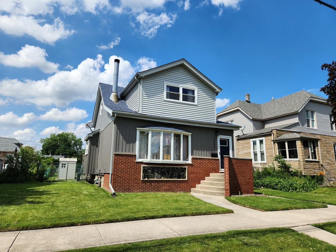 [Address Unavailable], Blue Island, IL 60406