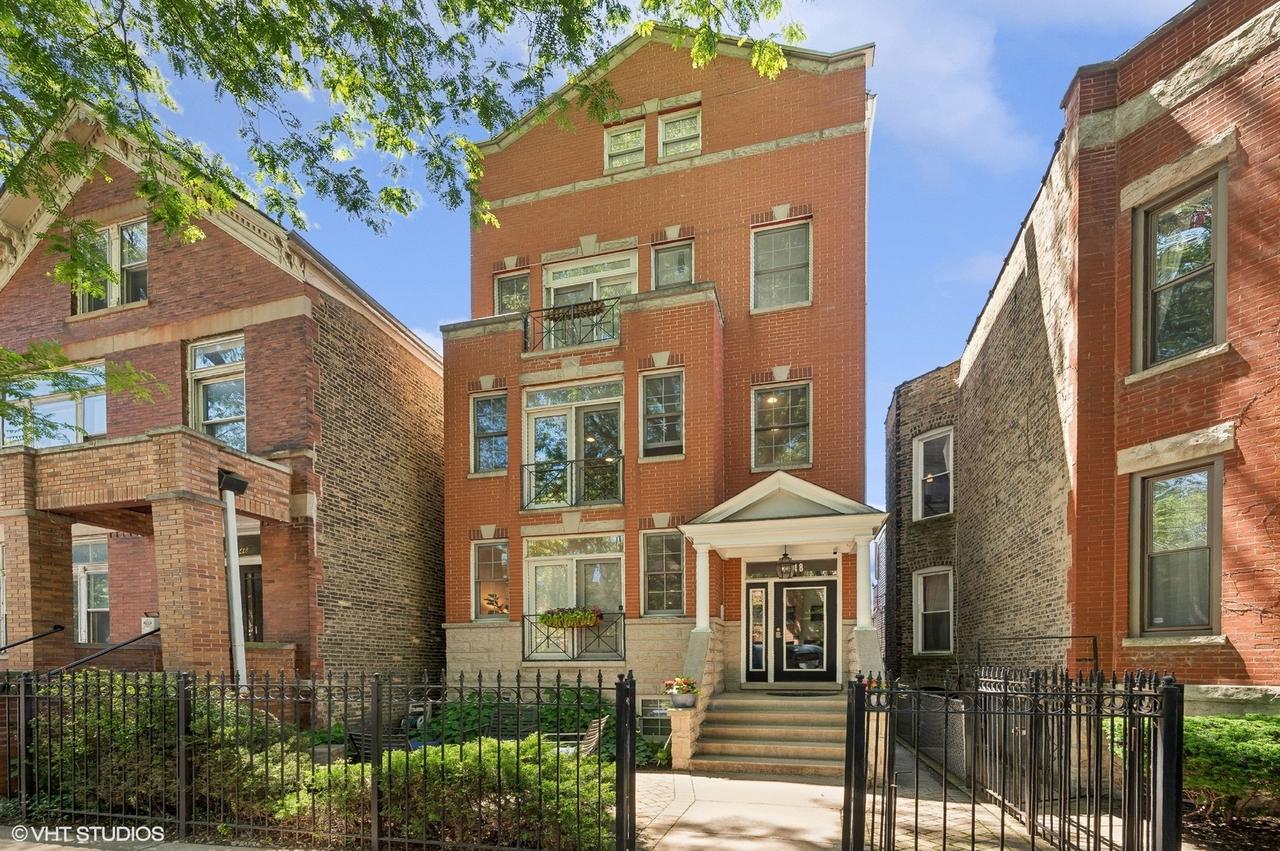 3248 N Seminary Ave. #2, Chicago, IL 60657