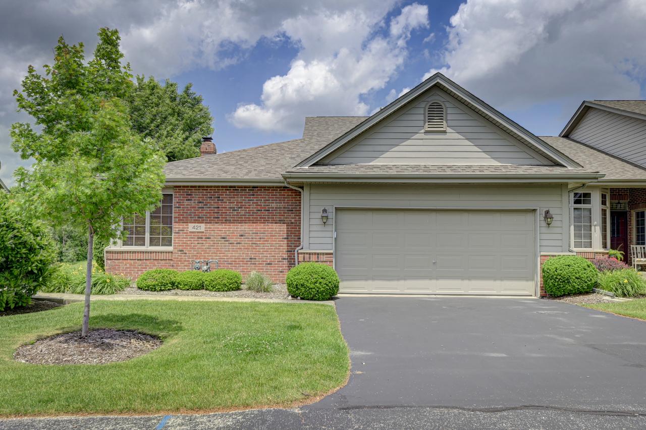 421 Linden Cir., Beecher, IL 60401