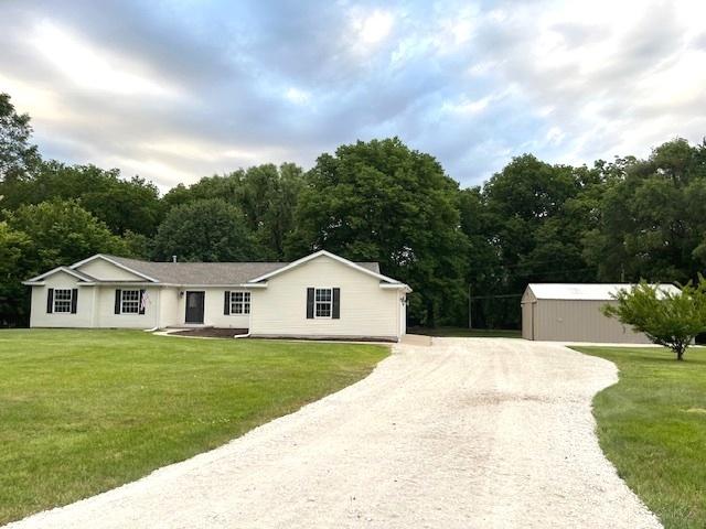1620 Pine Bluff Rd., Morris, IL 60450