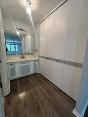 2500 W Talcott Rd. #206, Park Ridge, IL 60068