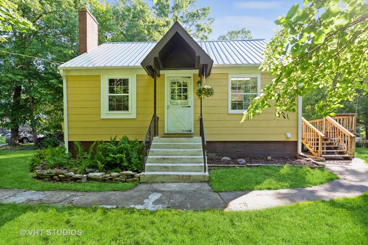 1309 Geringer Rd., Algonquin, IL 60102