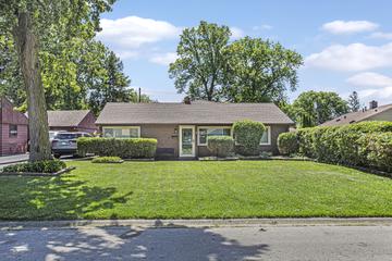 4917 Paxton Rd., Oak Lawn, IL 60453