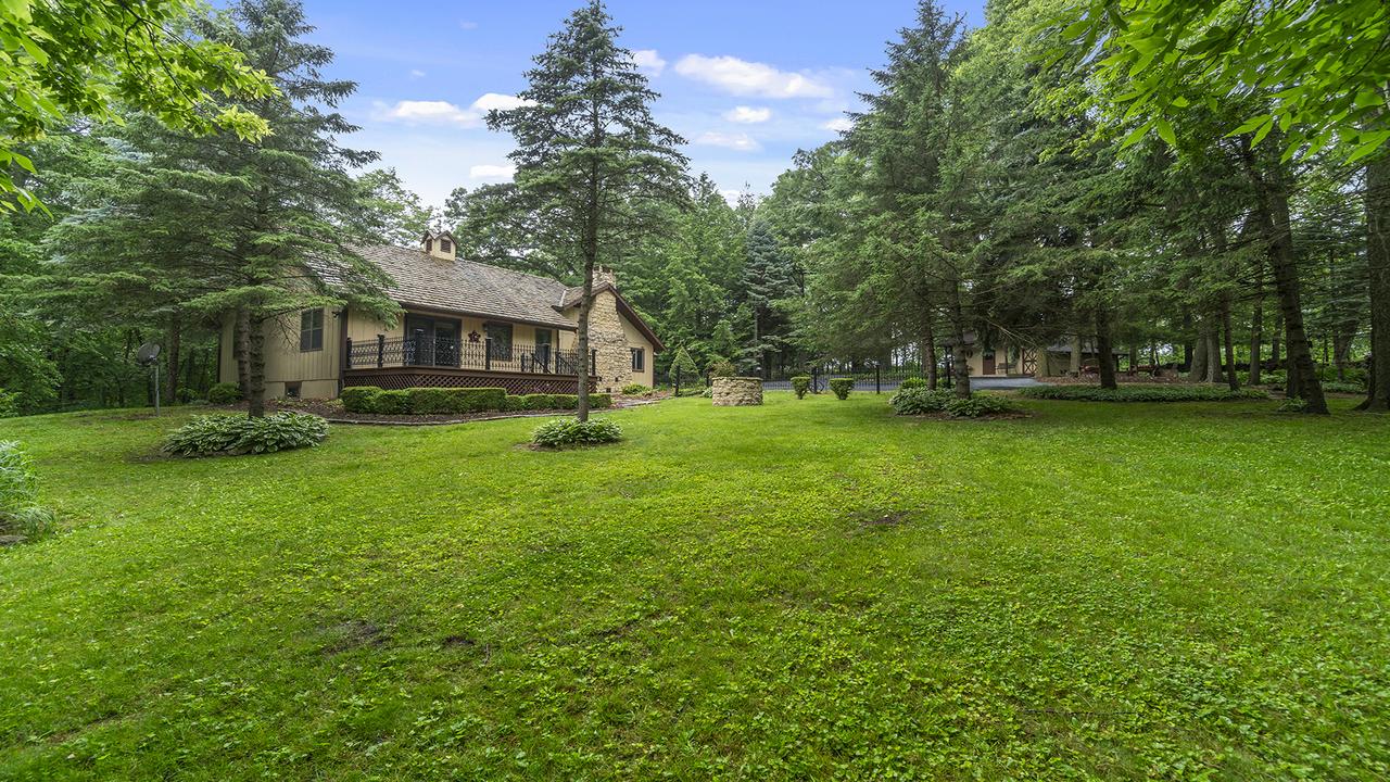 10289 Flory Rd., Lanark, IL 61046