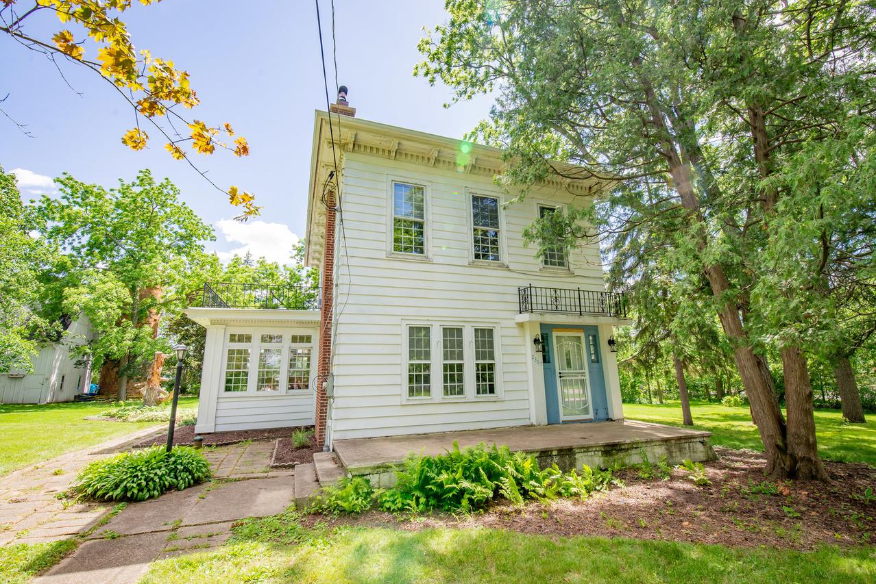 2367 W Stephenson St Rd., Freeport, IL 61032