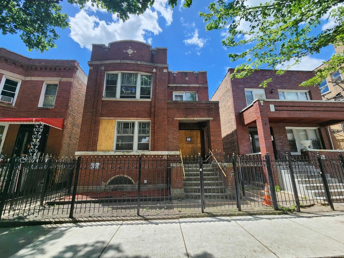 6318 S Artesian Ave., Chicago, IL 60629