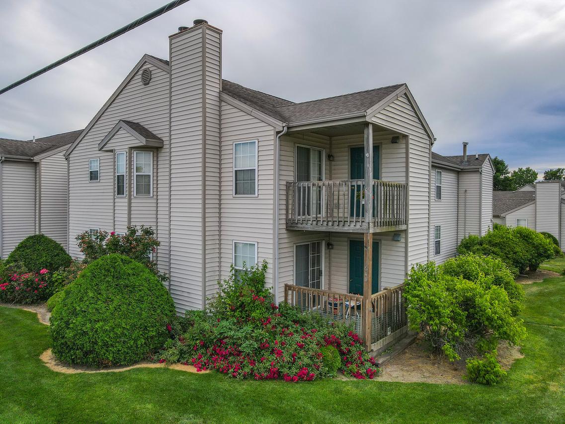 607 Huntington Ct., Bourbonnais, IL 60914