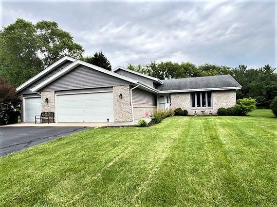4566 Galleon Dr., Loves Park, IL 61111